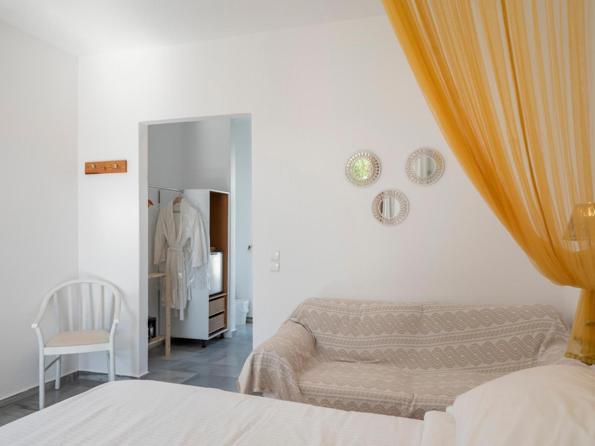 Parosland Hotel Alikí Cameră foto